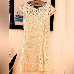 Tommy Hilfiger cream colored floral eyelet shift dress. Size medium.